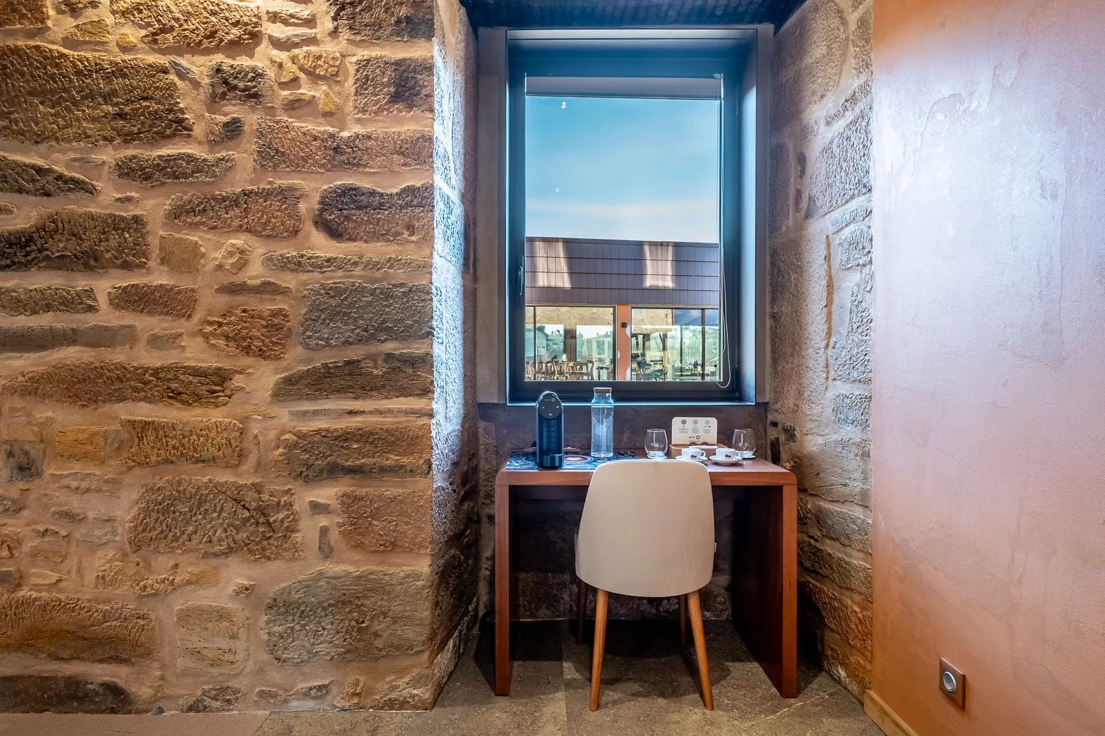 Cherry Room — Image 4