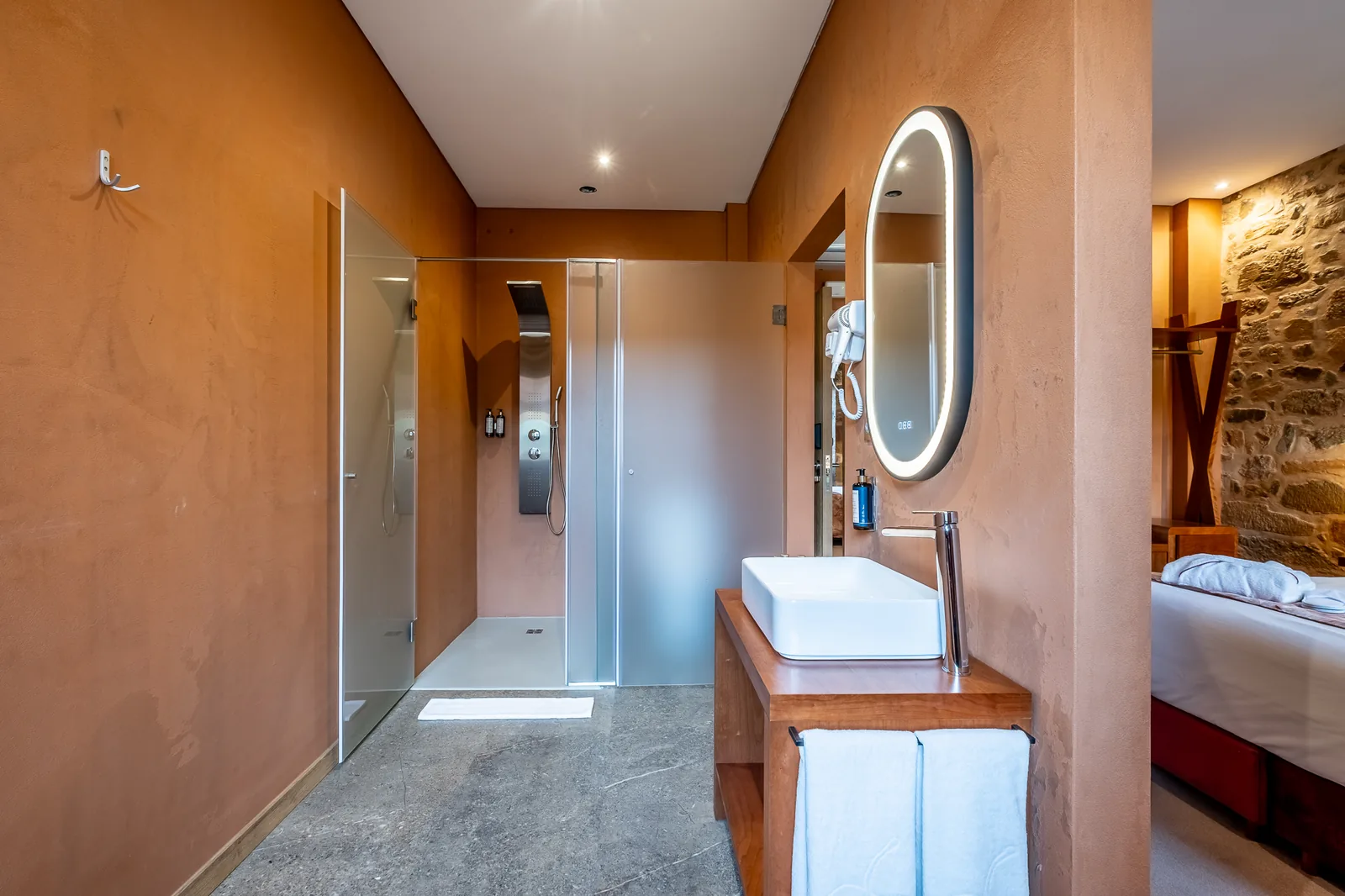 Cherry Room — Image 8